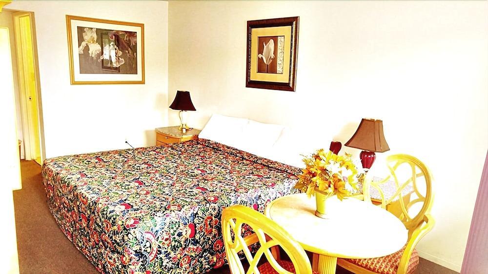 Parkway Inn Fresno Buitenkant foto