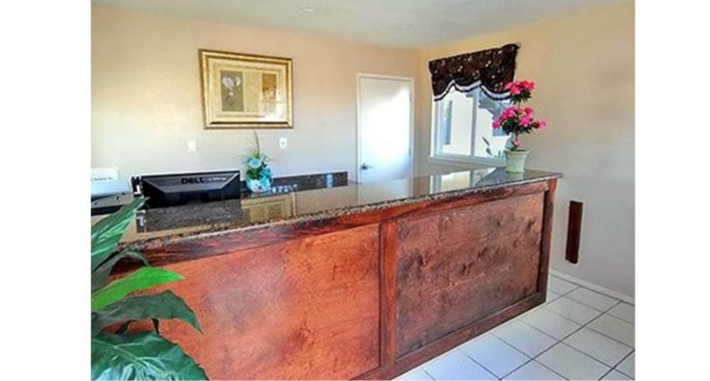 Parkway Inn Fresno Buitenkant foto